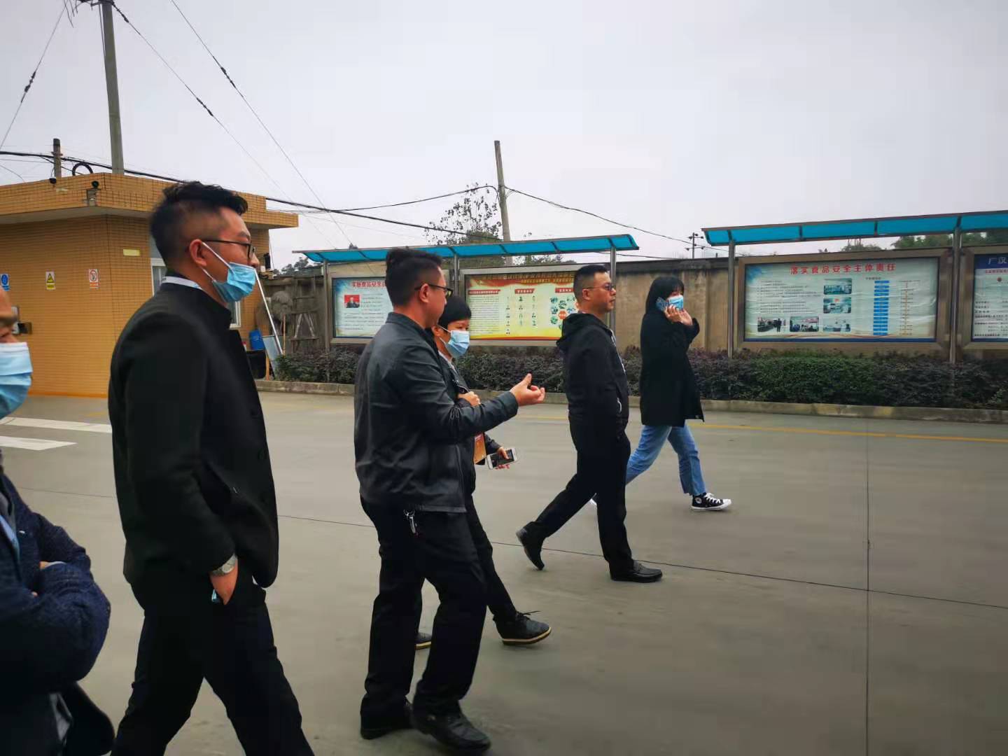 1762833983735749.jpg 1762833983735749.jpg